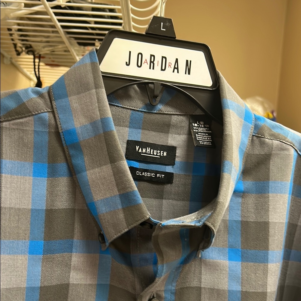 Van Heusen Men's Blue and Gray Plaid Shirt